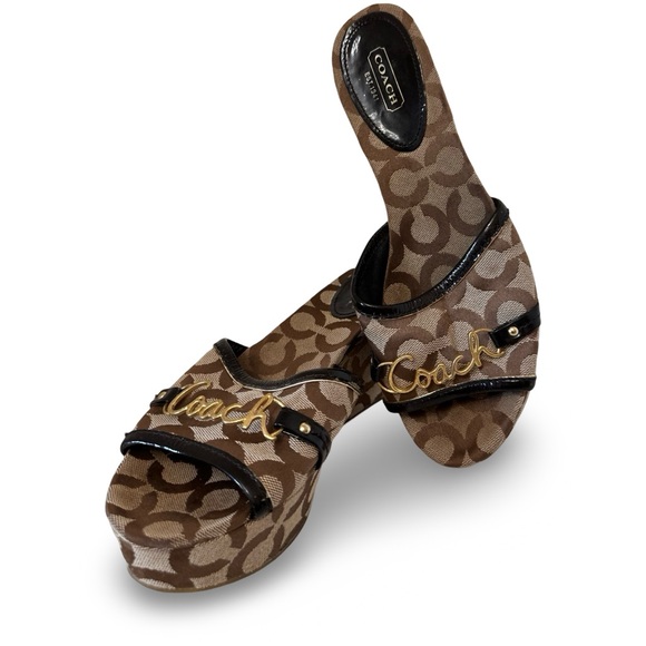 Preloved Authentic Coach Carissa Wedge - Picture 3 of 9